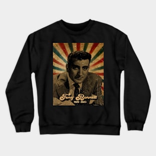 RIP Tony Bennett 1926 - 2023 // Photo Vintage Retro Look Fan Design Crewneck Sweatshirt